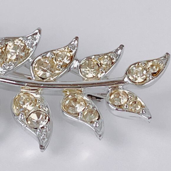 VTG 60s Signed Sarah Coventry Brooch Mid Century Silver Tone Rhinestone Leaf Pin - Picture 4 of 11